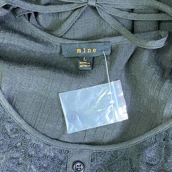 MINE Black Lace Strappy Long Sleeve Blouse - Picture 9 of 9